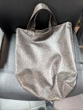 Textured Brown Tote Bag